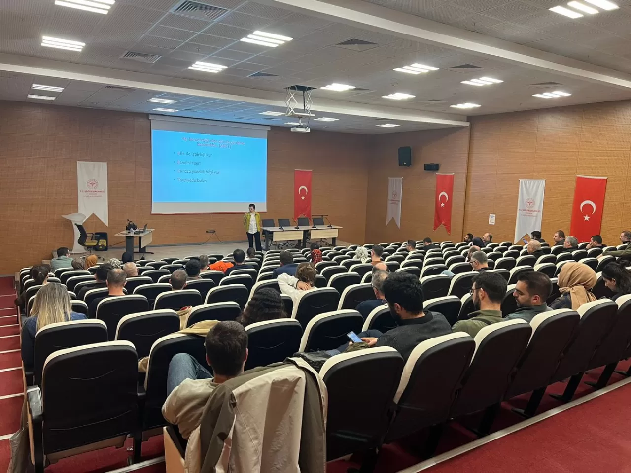 Erzurum'da Aile Hekimlerine Yönelik Bağışıklama Eğitimi Tamamlandı