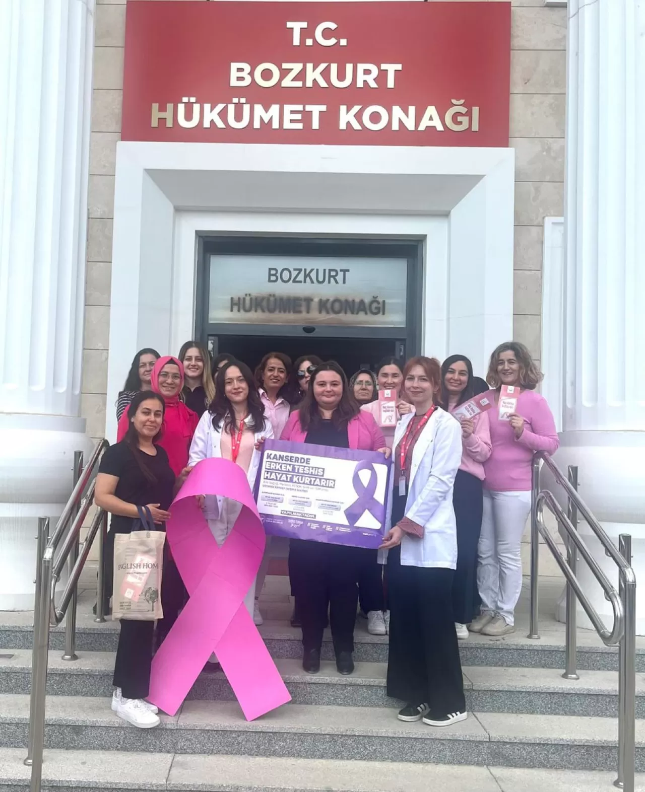 Denizli'de Meme Kanseri Farkındalık Etkinliği Düzenlendi