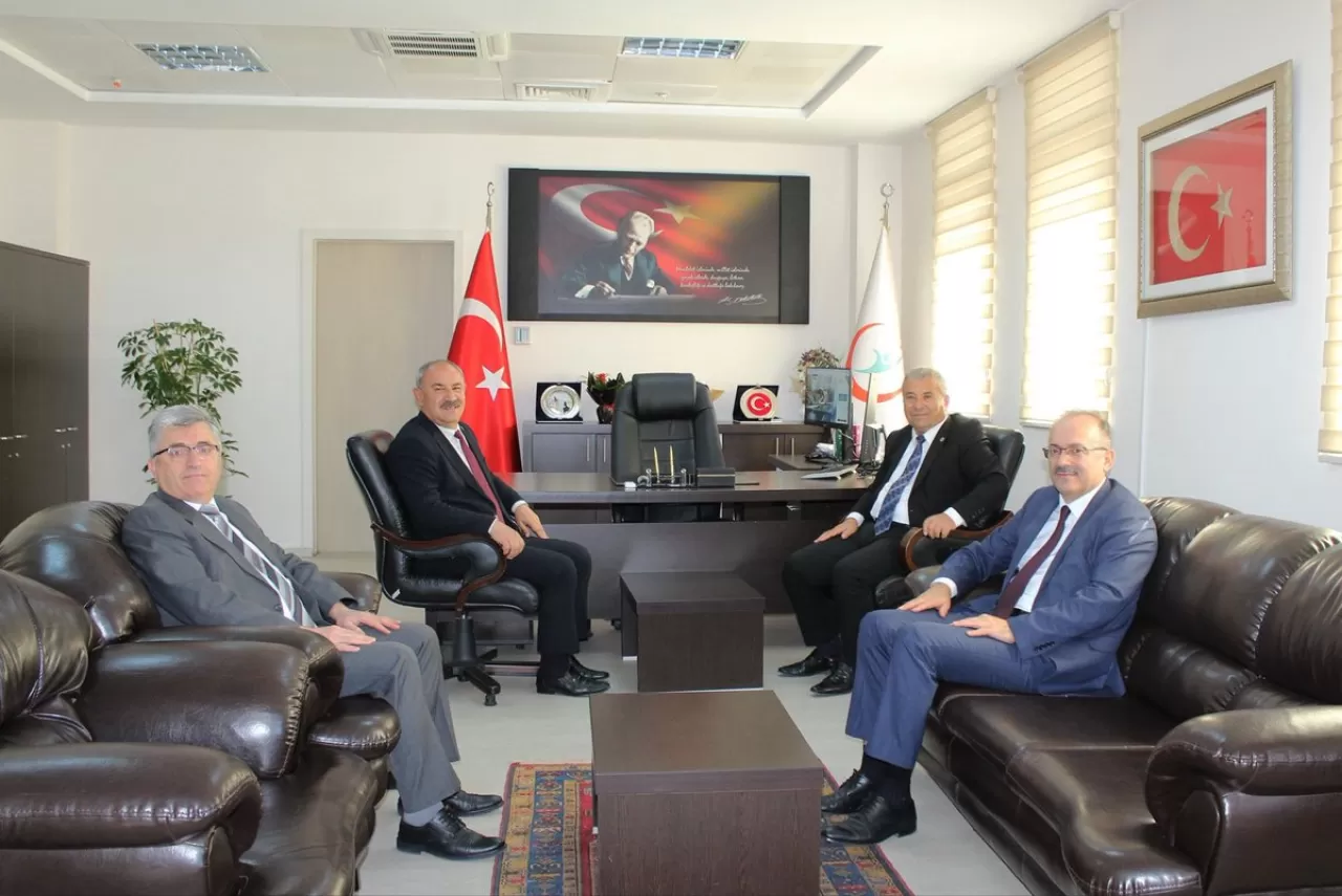 Yozgat İl Sağlık Müdürü Karaarslan'a Ak Partili Heyetten Ziyaret