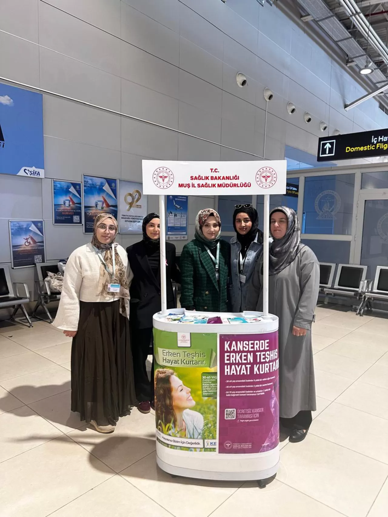 Muş Alparslan Havalimanı'nda Kanser Farkındalık Etkinliği Düzenlendi