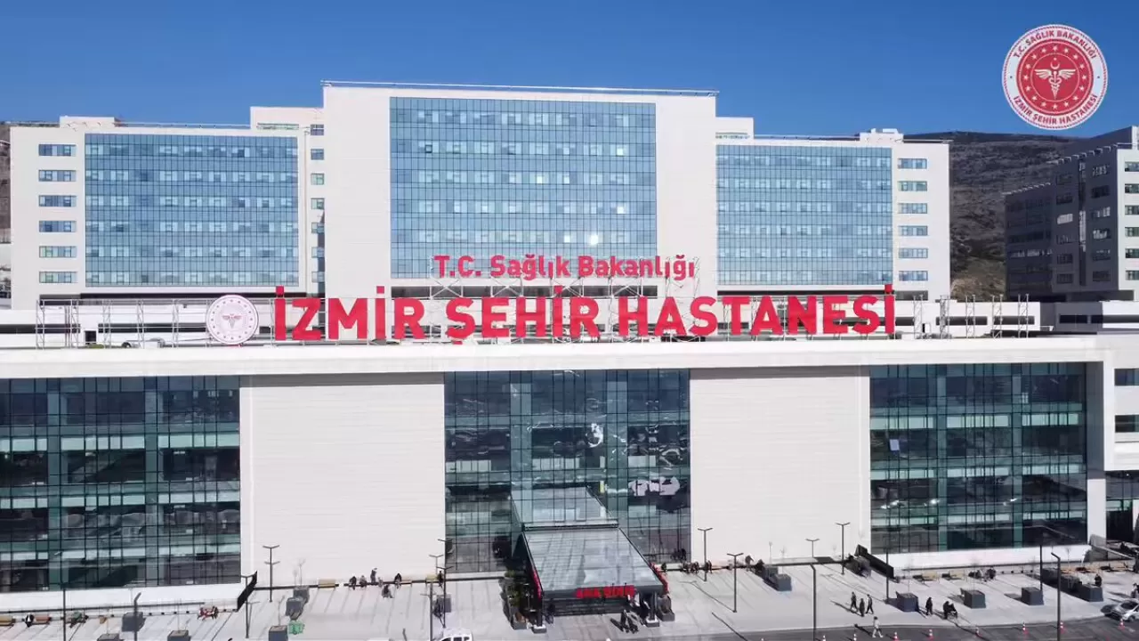 İzmir Şehir Hastanesi'nde Organ Bağışı Haftası Etkinlikleri Başladı