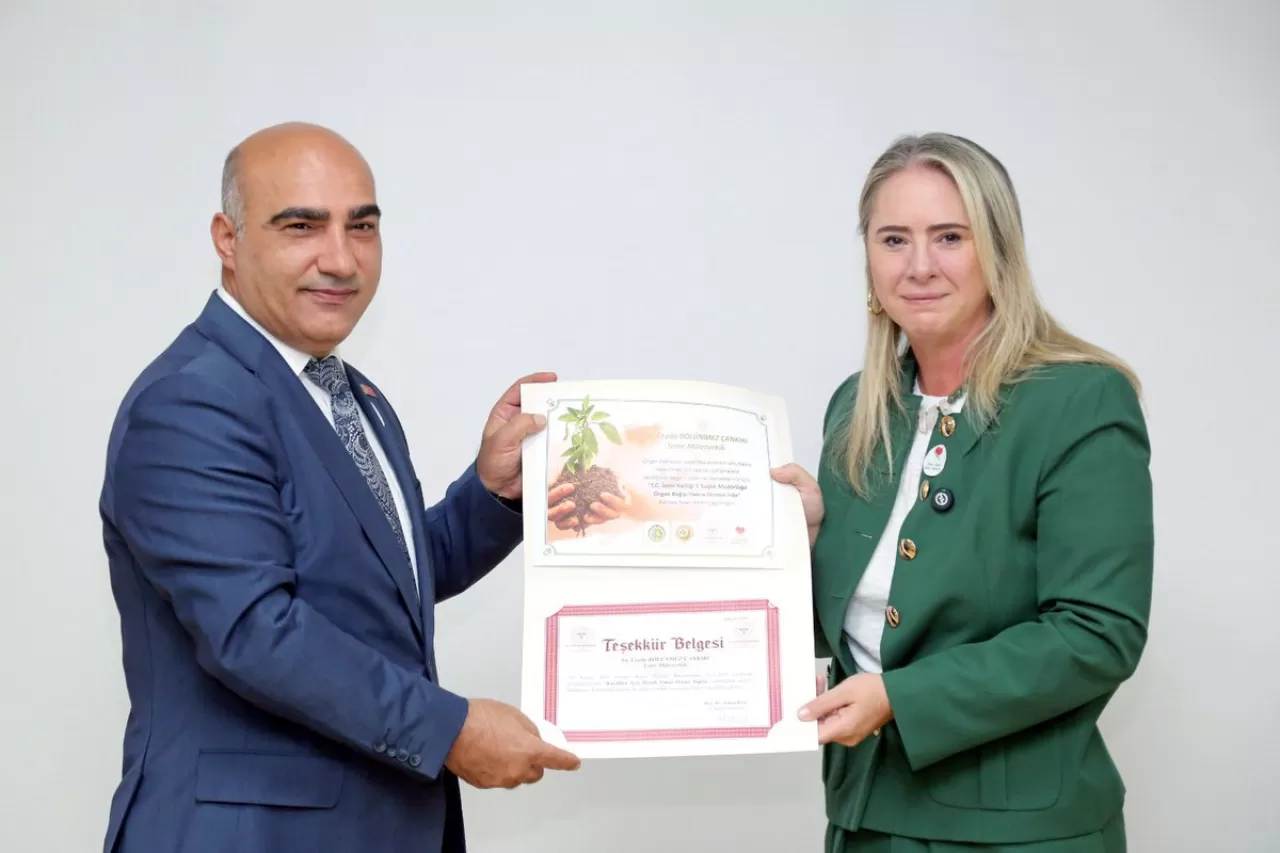 İzmir'de Sağlık Alanında Önemli Sempozyum Düzenlendi