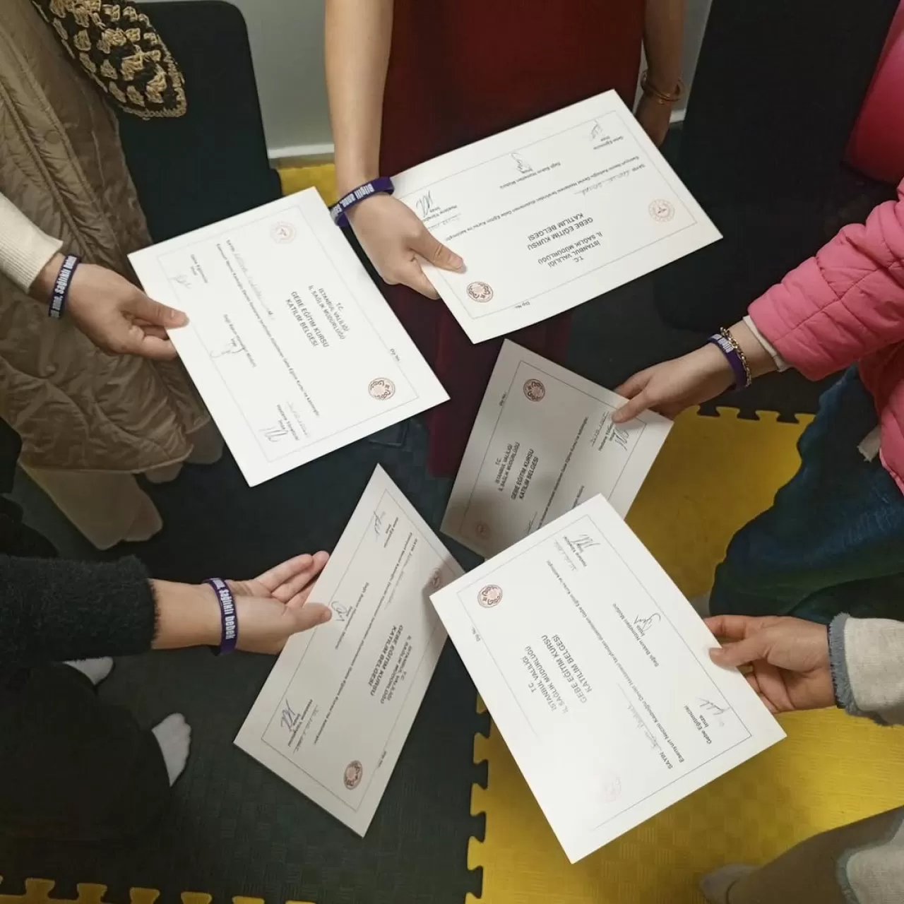 Esenyurt'ta Gebe Okulu Mezuniyet Heyecanı