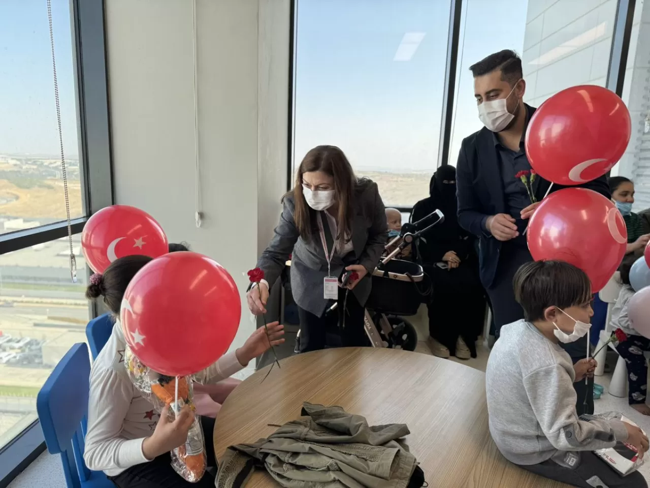 Gaziantep'te Lösemili Çocuklara Moral Ziyareti