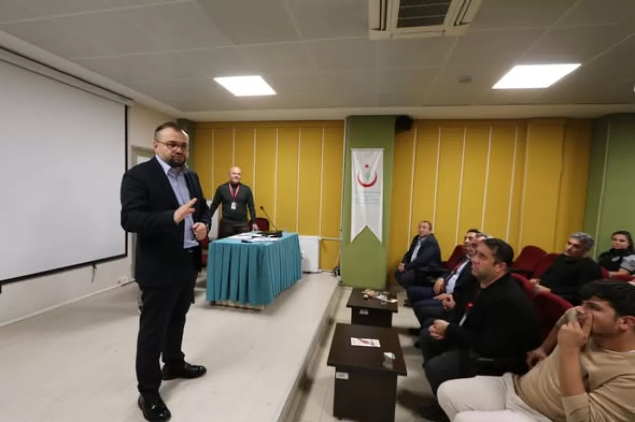 Amasya'da Hastane Güvenliği ve Hizmet Kalitesi Toplantısı Yapıldı