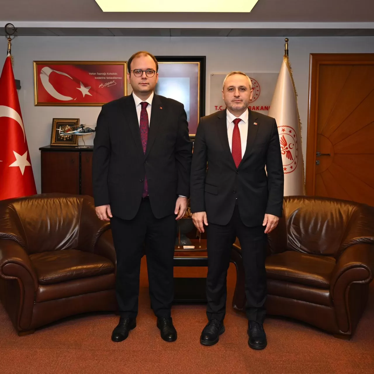 AK Parti Heyetinden İstanbul İl Sağlık Müdürü Doç. Dr. Abdullah Emre Güner'e Ziyaret