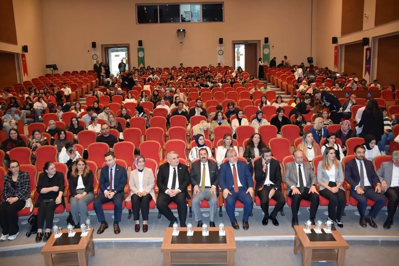 Artvin'de Organ Bağışı Farkındalığı İçin Önemli Sempozyum Düzenlendi