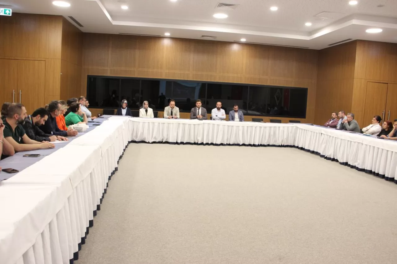 Elazığ Fethi Sekin Şehir Hastanesi'nde Klinik Sorumluları Değerlendirme Toplantısı Yapıldı