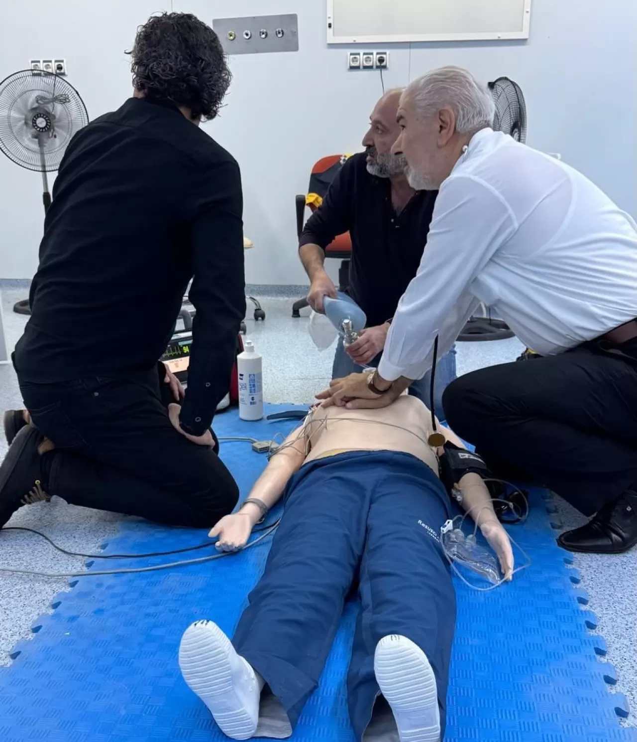 Elazığ'da Sağlık Personeline İleri Yaşam Desteği Eğitimi