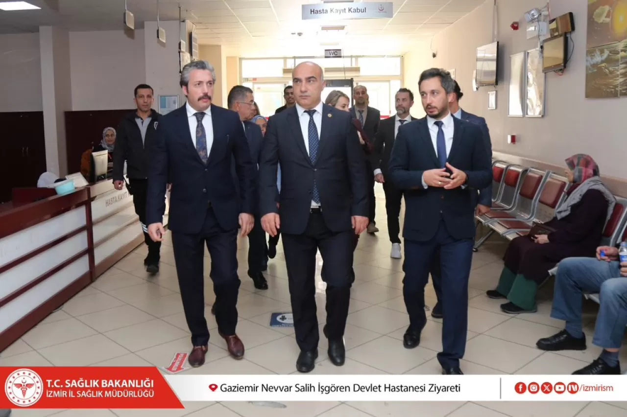 İzmir Sağlık Müdürü Gaziemir Devlet Hastanesi'nde İncelemelerde Bulundu