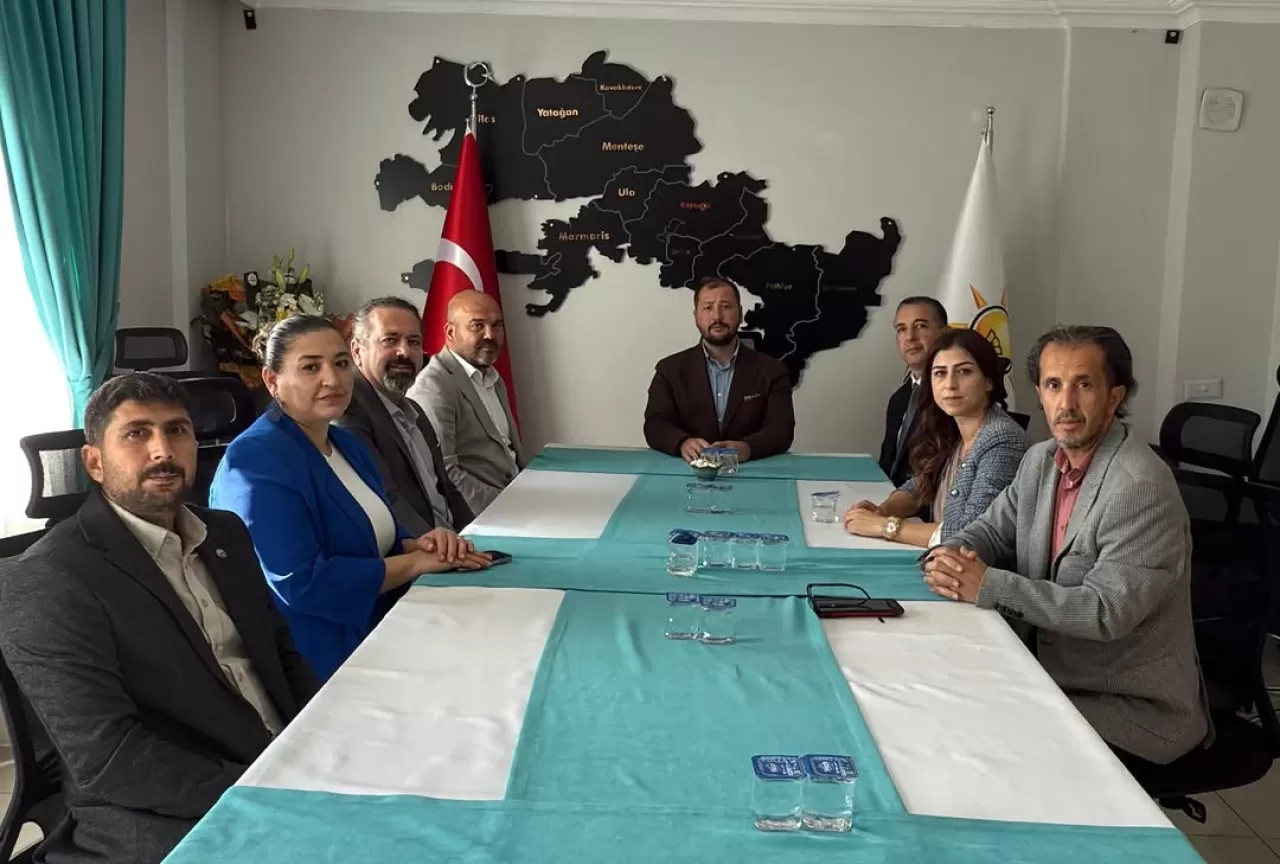 Sağlık-Sen Muğla Şubesi, AK Parti Muğla İl Başkanı Cengizhan Güngör'ü Ziyaret Etti