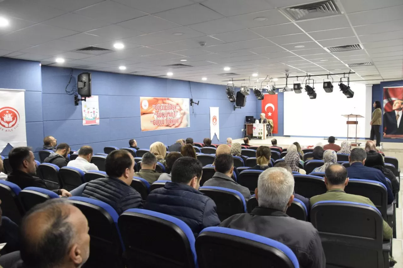 Muş'ta Aile ve Sosyal Hizmetler Personeline Organ Bağışı Eğitimi