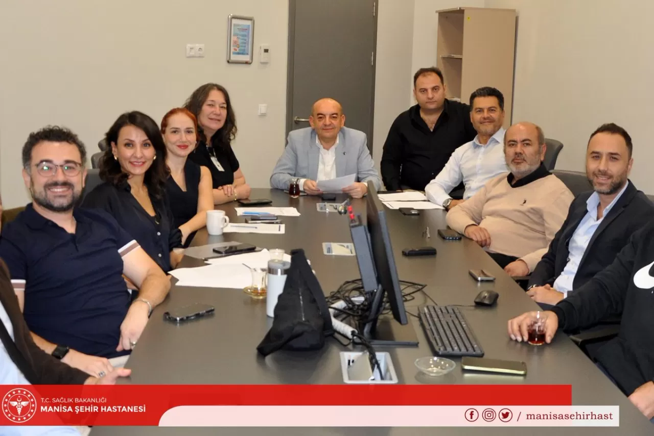 Manisa Şehir Hastanesi'nde Ekim 2025 İş Sağlığı ve Güvenliği Toplantısı Gerçekleştirildi