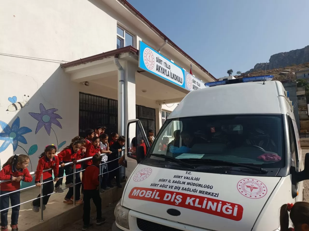 Siirt'te Mobil Diş Kliniği ile 36 Vatandaşa Ağız ve Diş Sağlığı Hizmeti