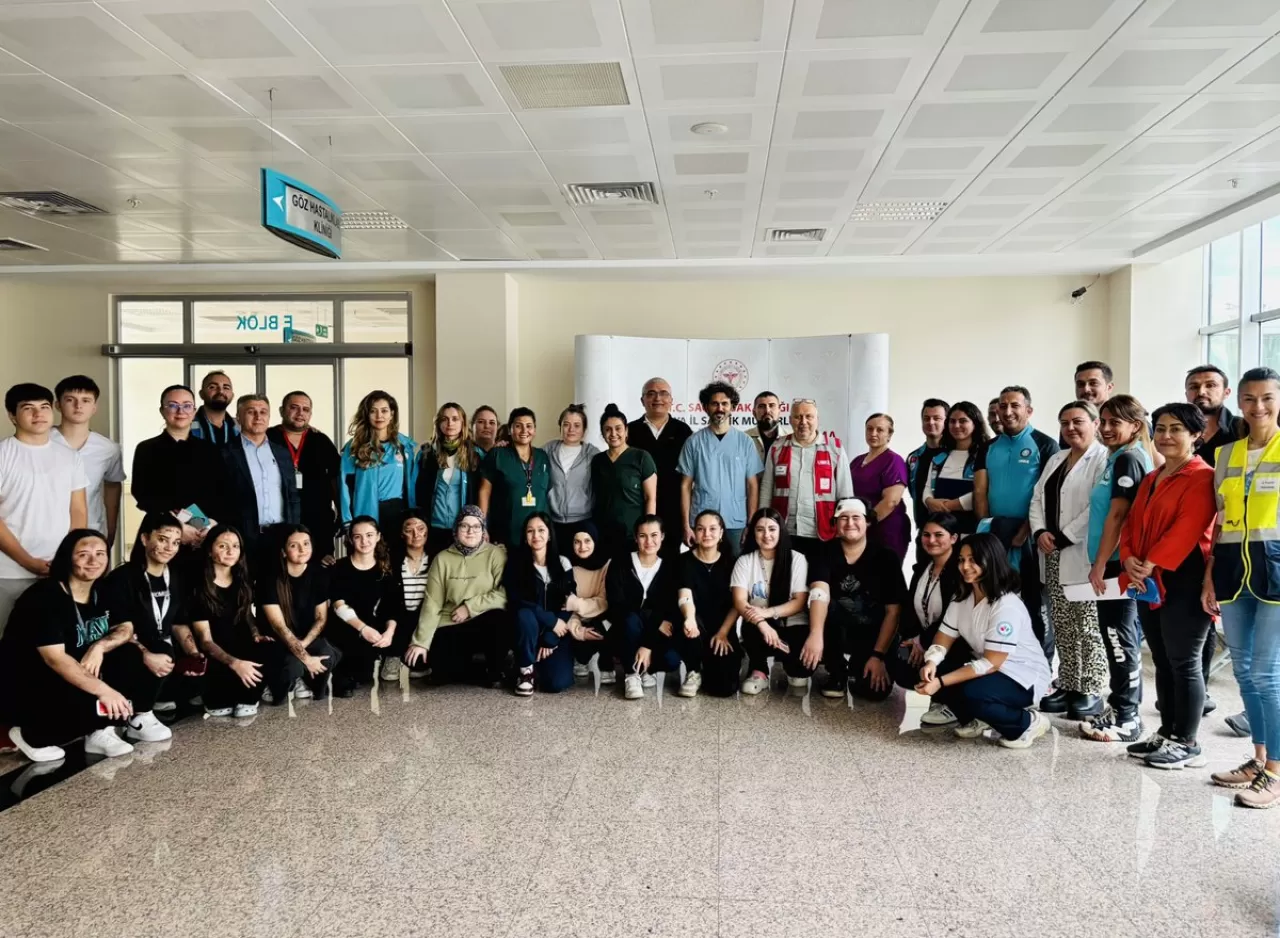 Antalya Eğitim ve Araştırma Hastanesi'nde Afet Tatbikatı Başarıyla Gerçekleştirildi