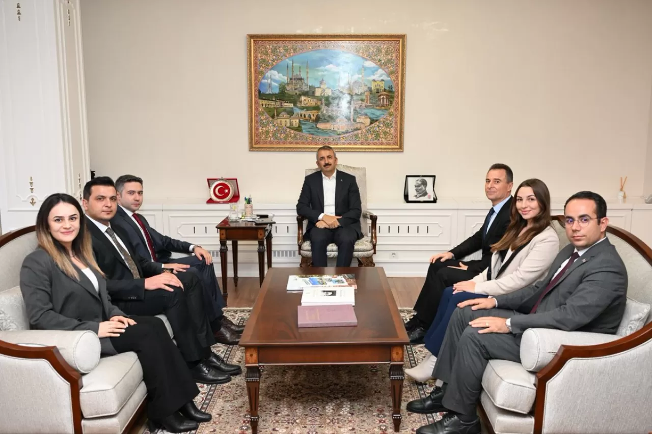 Edirne Valisi Sezer, 112 Acil Çağrı Merkezi Yetkililerini Kabul Etti