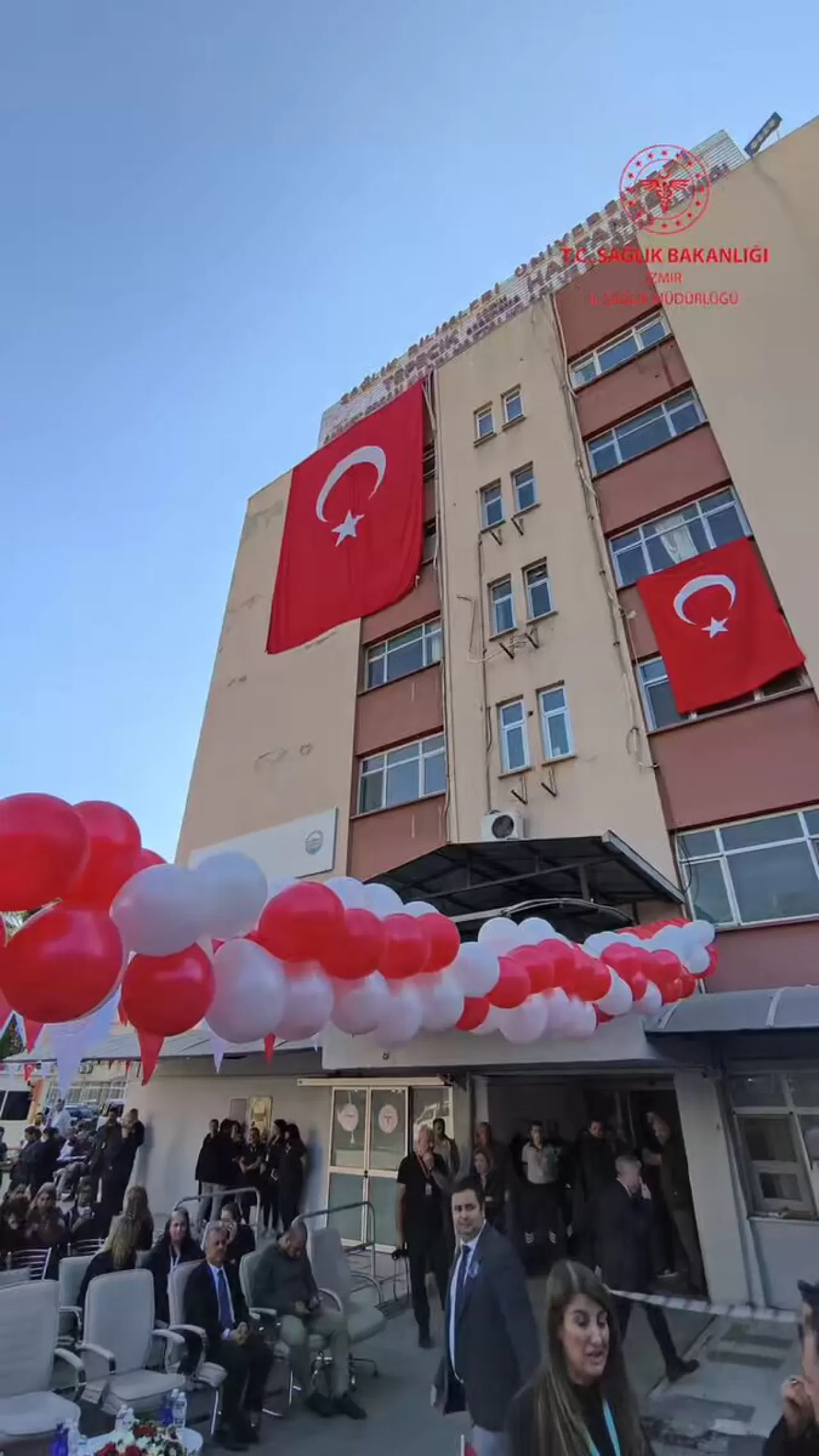 İzmir'de Kızılay Sosyal Butik ve Anestezi Palyatif Merkezi Açıldı