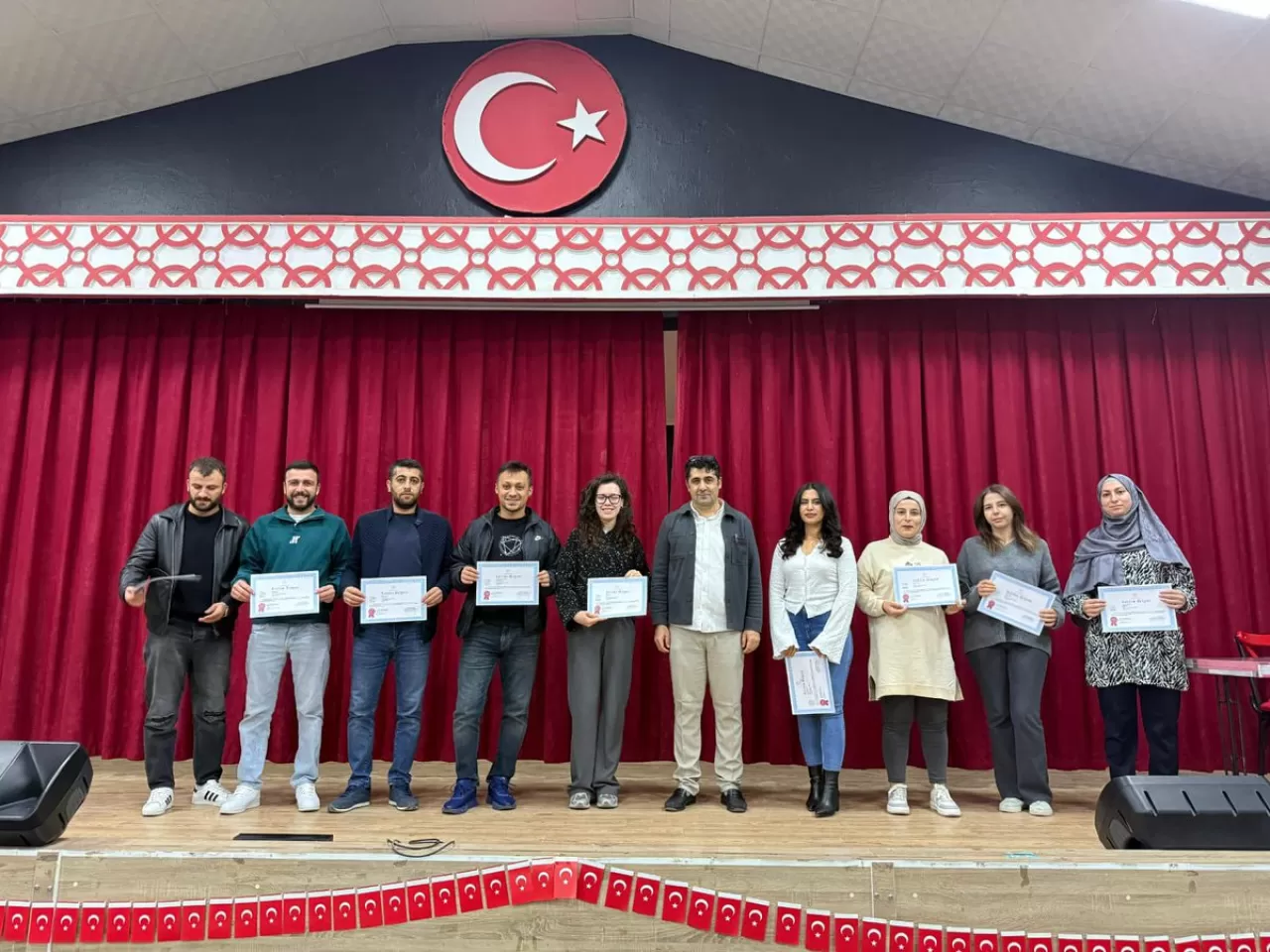 Eruh'da Sağlık Çalışanları İçin İş Güvenliği Eğitimi Düzenlendi