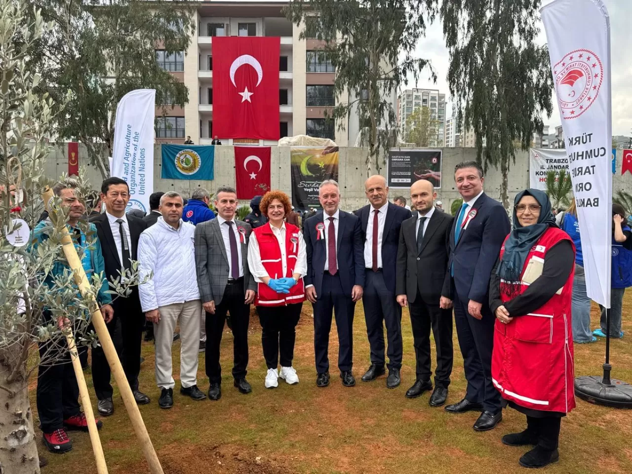 İl Sağlık Müdürü Topsakal Fidan Dikim Etkinliğine Katıldı