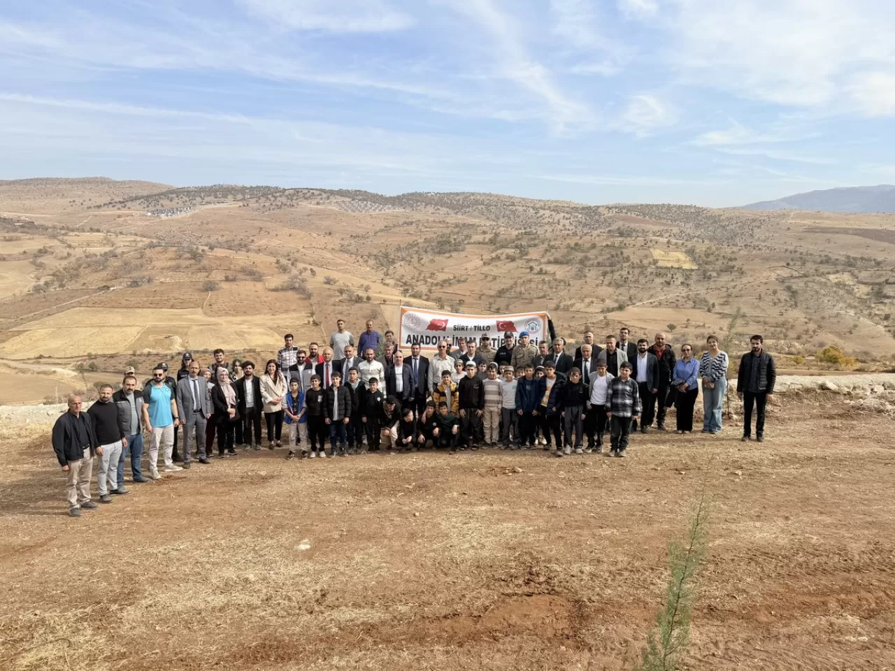 Siirt'te 11 Kasım Millî Ağaçlandırma Günü'nde Fidanlar Toprakla Buluştu