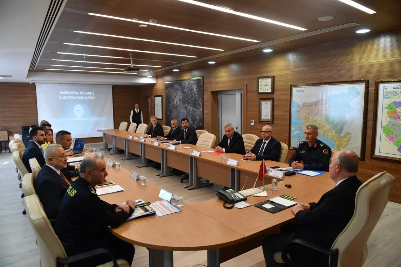 Denizli'de Bağımlılıkla Mücadele İçin Koordinasyon Toplantısı Yapıldı