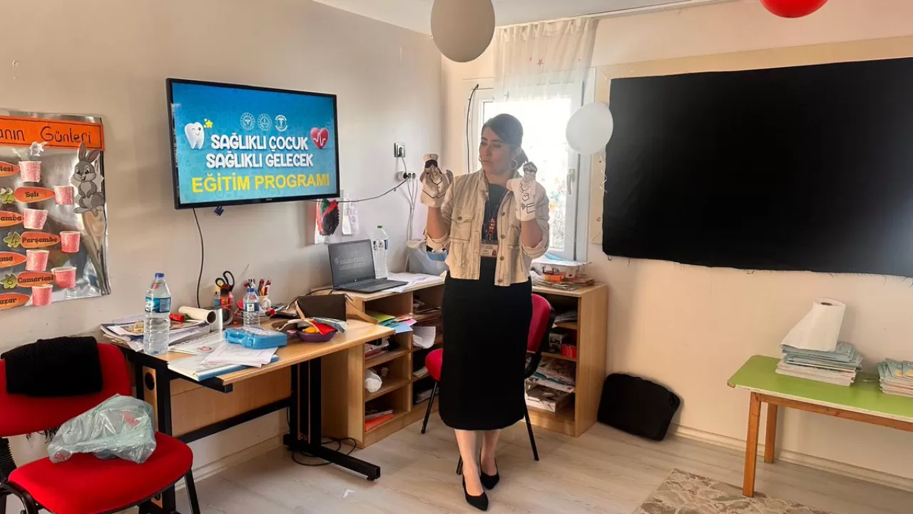 Osmaniye'de Minik Öğrencilere 