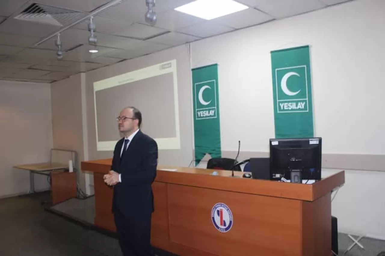 Kırıkkale'de Hastane Personeline Yeşilay'dan Bağımlılıkla Mücadele Eğitimi