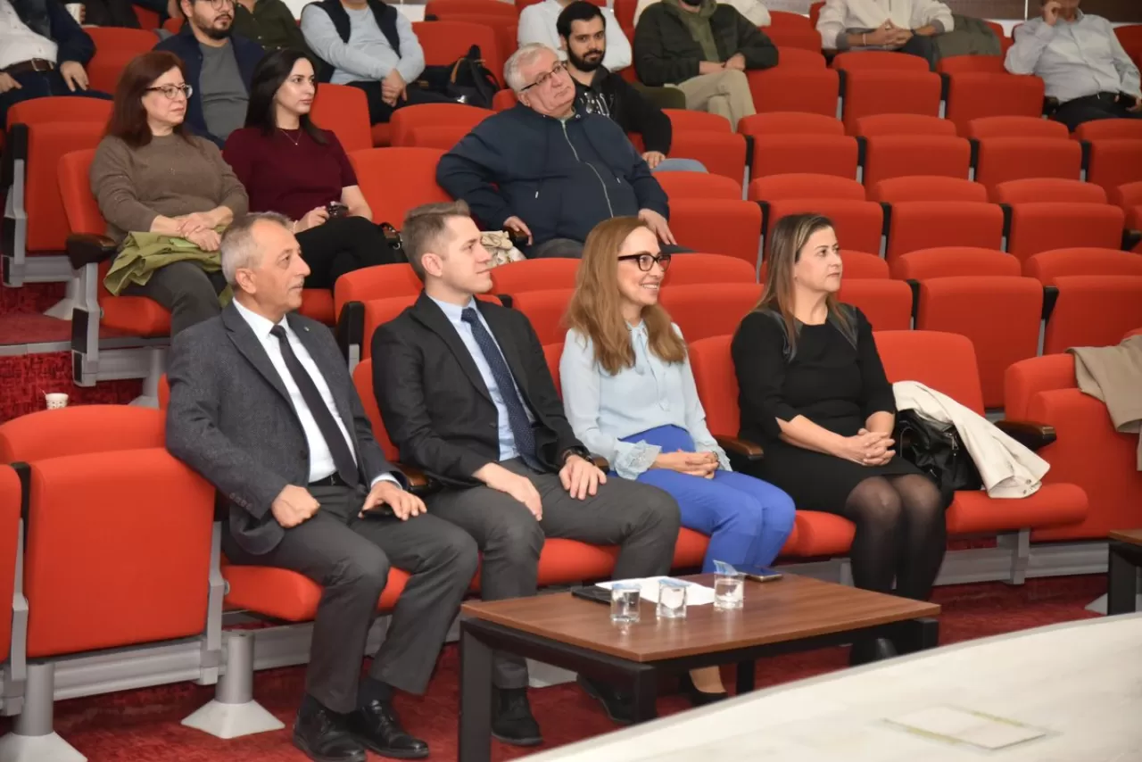 Manisa İl Sağlık Müdürü Zeren'den Uzman Dr. Songül Akcan'a Teşekkür Belgesi