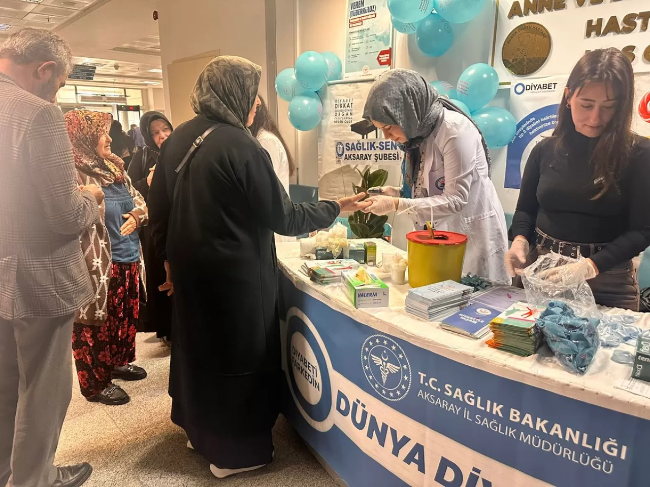Aksaray'da Dünya Diyabet Günü'nde Farkındalık Standı Açıldı