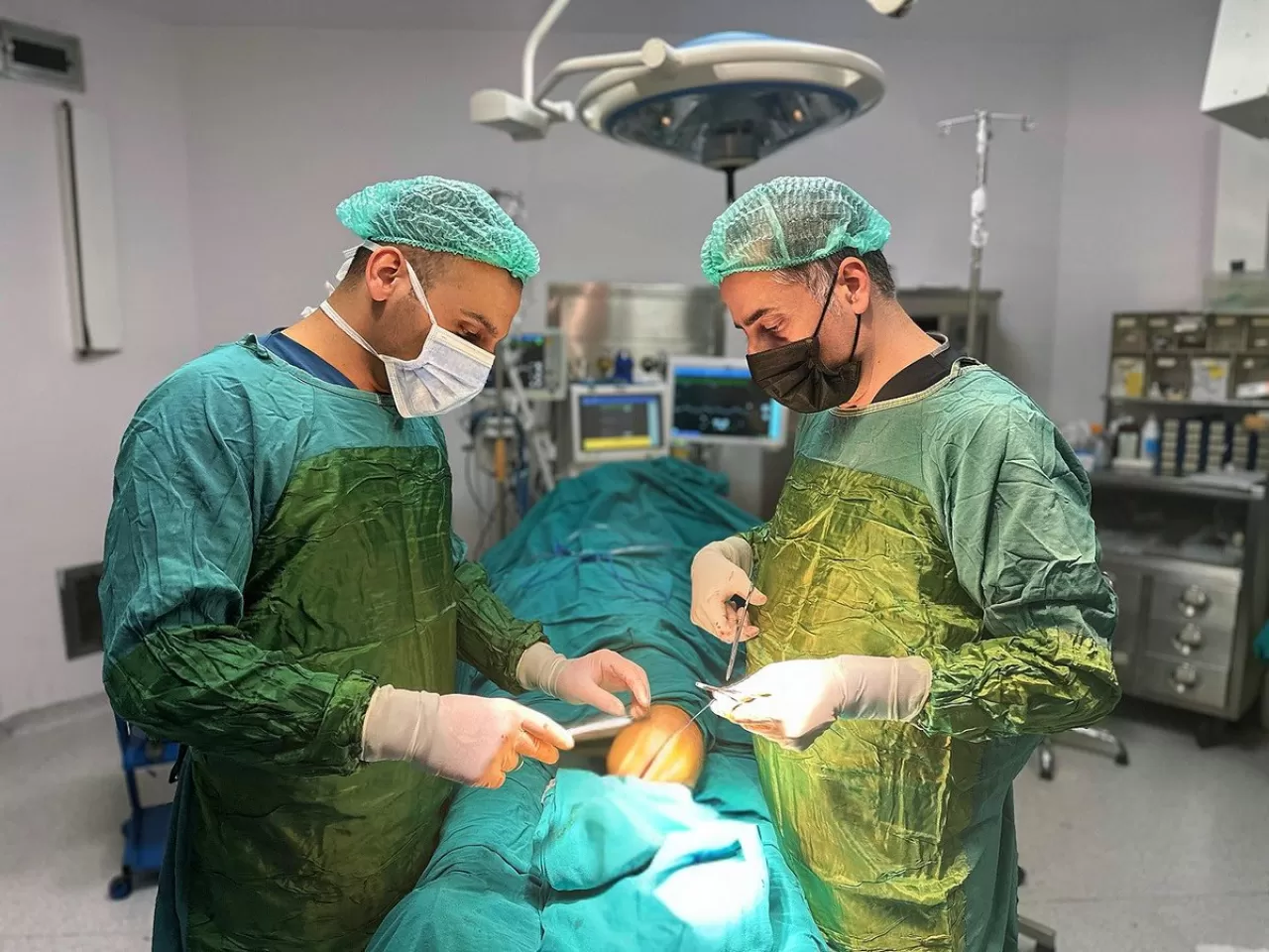 Batman'da Tıp Dünyasında İlk: Kapalı Patella Ameliyatı Başarıyla Gerçekleştirildi