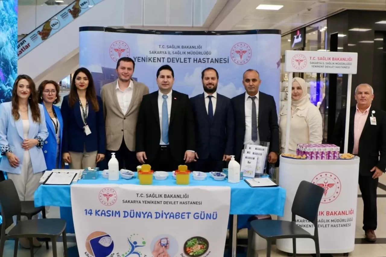 Sakarya'da Dünya Diyabet Günü'nde Farkındalık İçin Stant Kuruldu