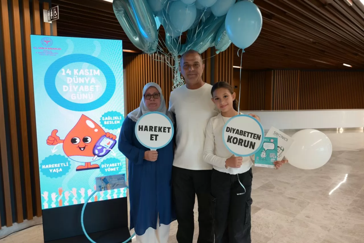 Antalya Şehir Hastanesi'nde 14 Kasım Dünya Diyabet Günü'nde Farkındalık Çalışmaları