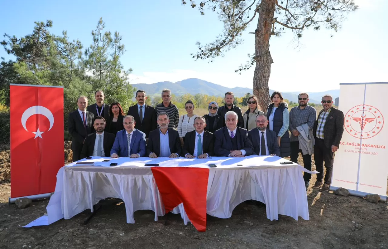Samsun'da Yeni Halk Sağlığı Laboratuvarı ve İl Sağlık Müdürlüğü Binasının Temeli Atıldı