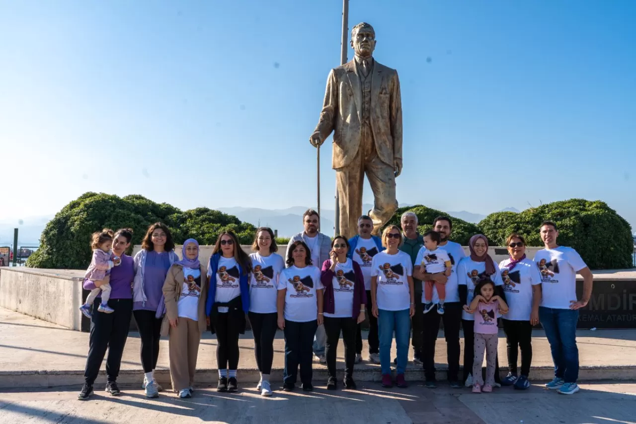 Dr. Behçet Uz Çocuk Hastanesi'nde Dünya Prematüre Günü Kutlamaları