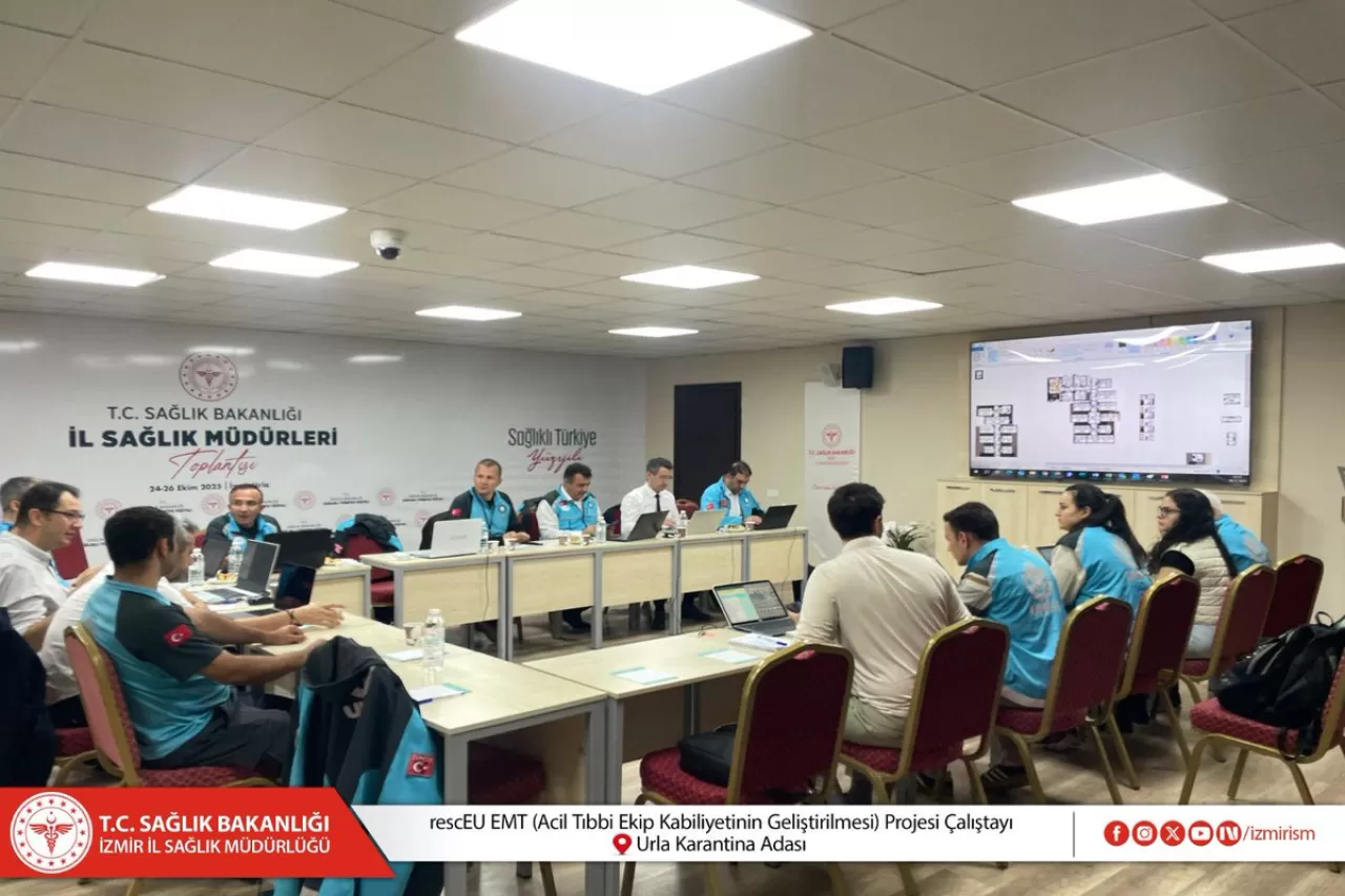 İzmir'de Uluslararası Acil Afet Eğitim Çalıştayı Başlıyor