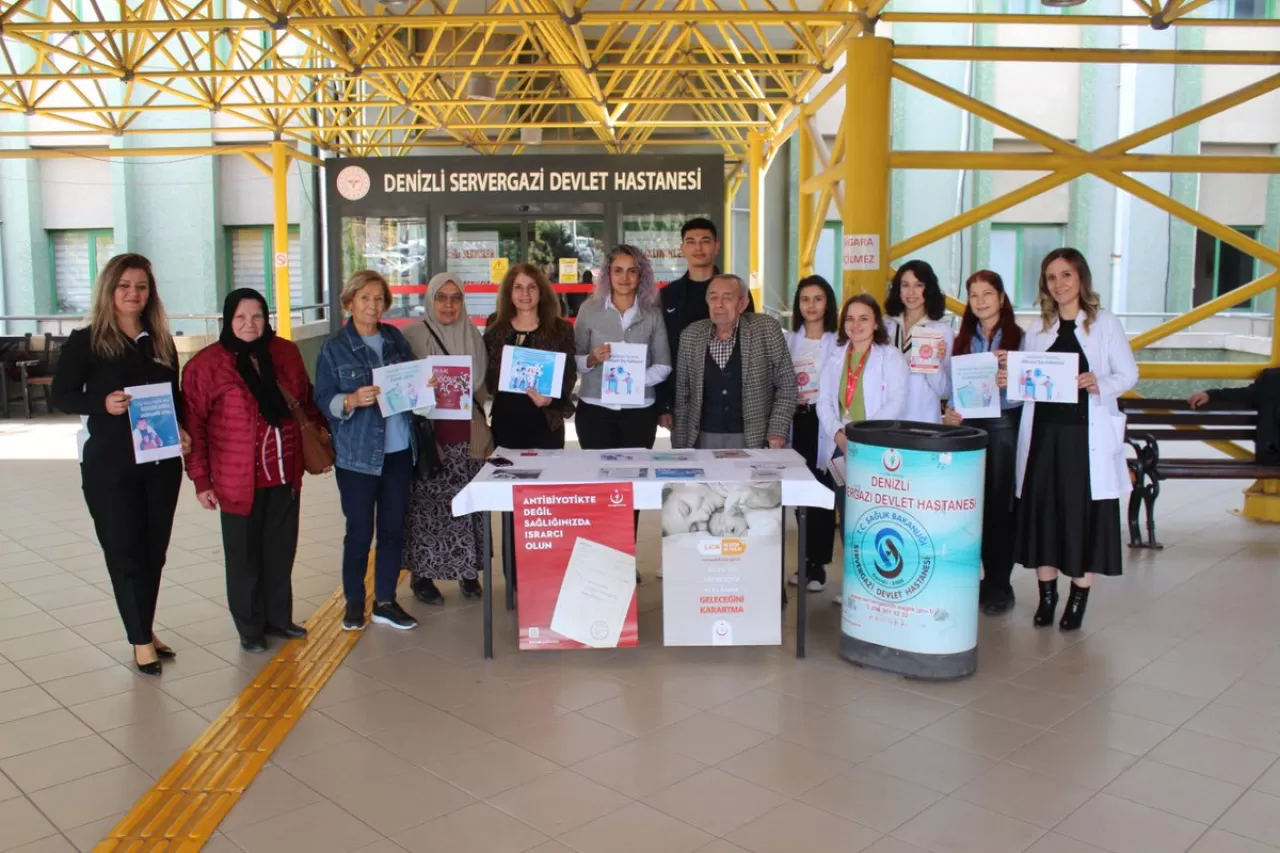 Denizli Servergazi Devlet Hastanesi'nde Antimikrobiyal Farkındalık Haftası Etkinlikleri