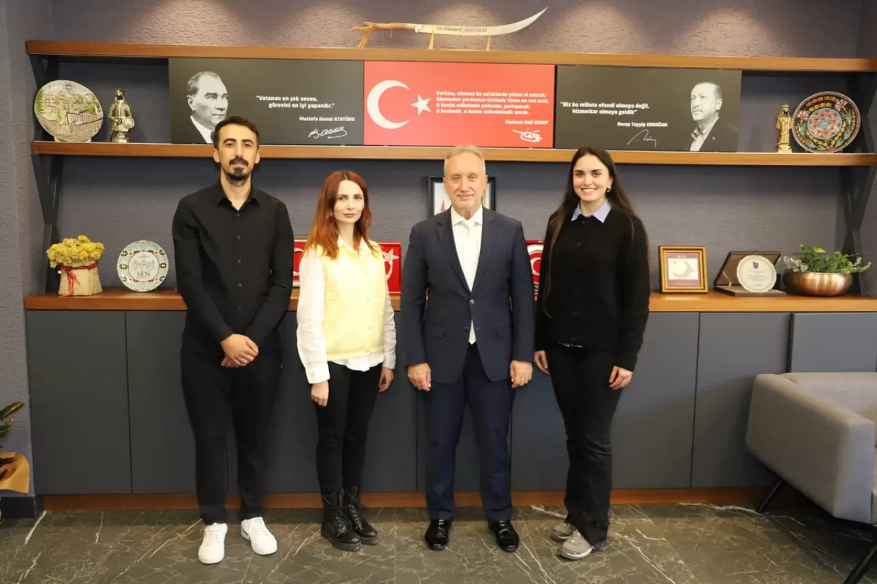 Trabzon Sağlık Müdürü Topsakal, Paramedik ve Hastane Öncesi Acil Tıp Derneği'ni Ağırladı