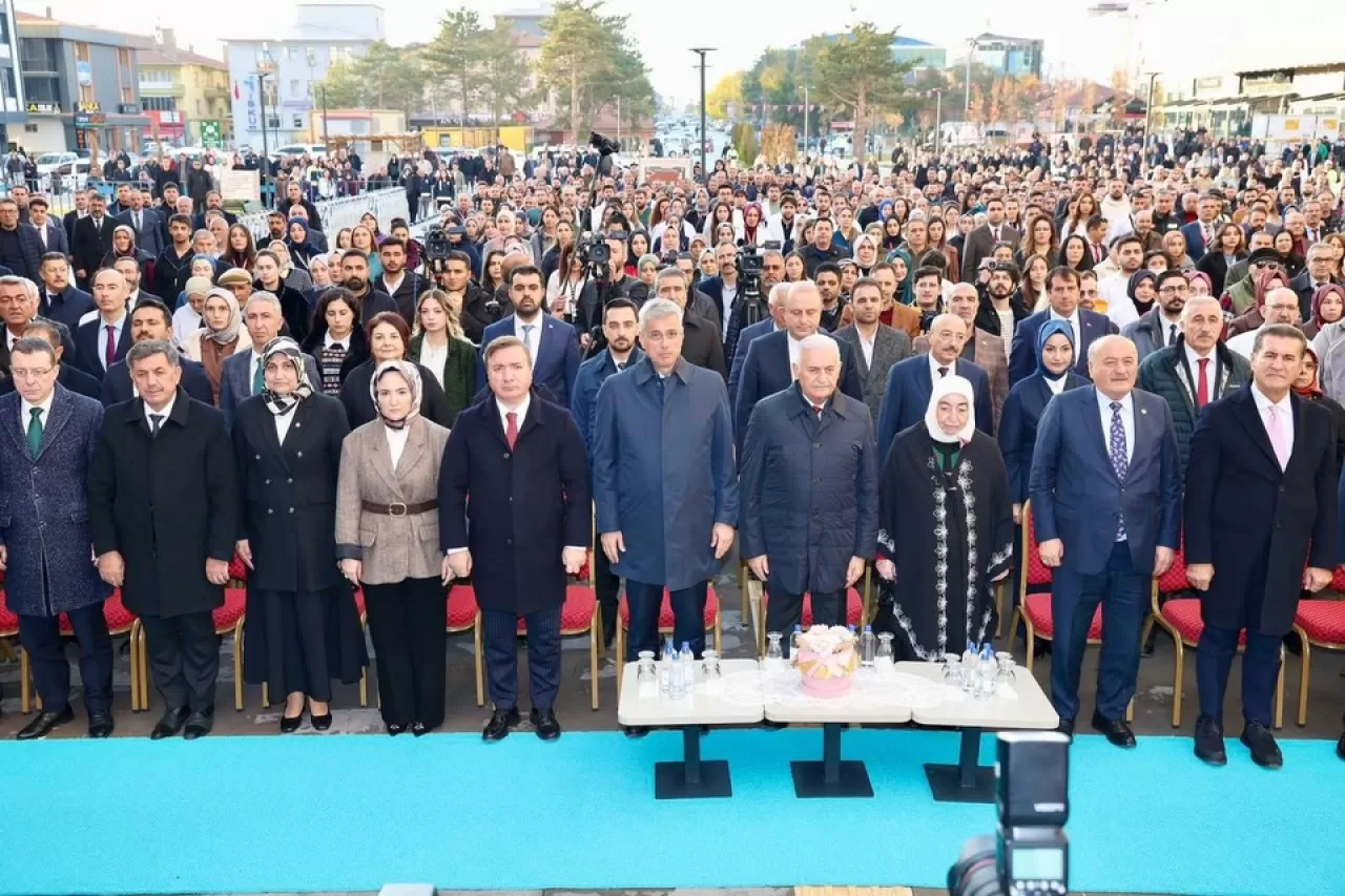 Erzincan'a 500 Yataklı Modern Eğitim ve Araştırma Hastanesi Açıldı