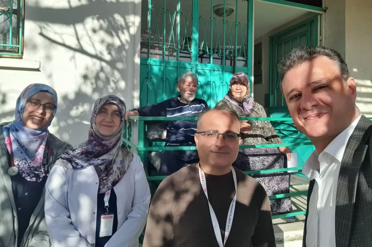 Kocaeli'de Evde Sağlık Hizmetleri Kesintisiz Sürüyor