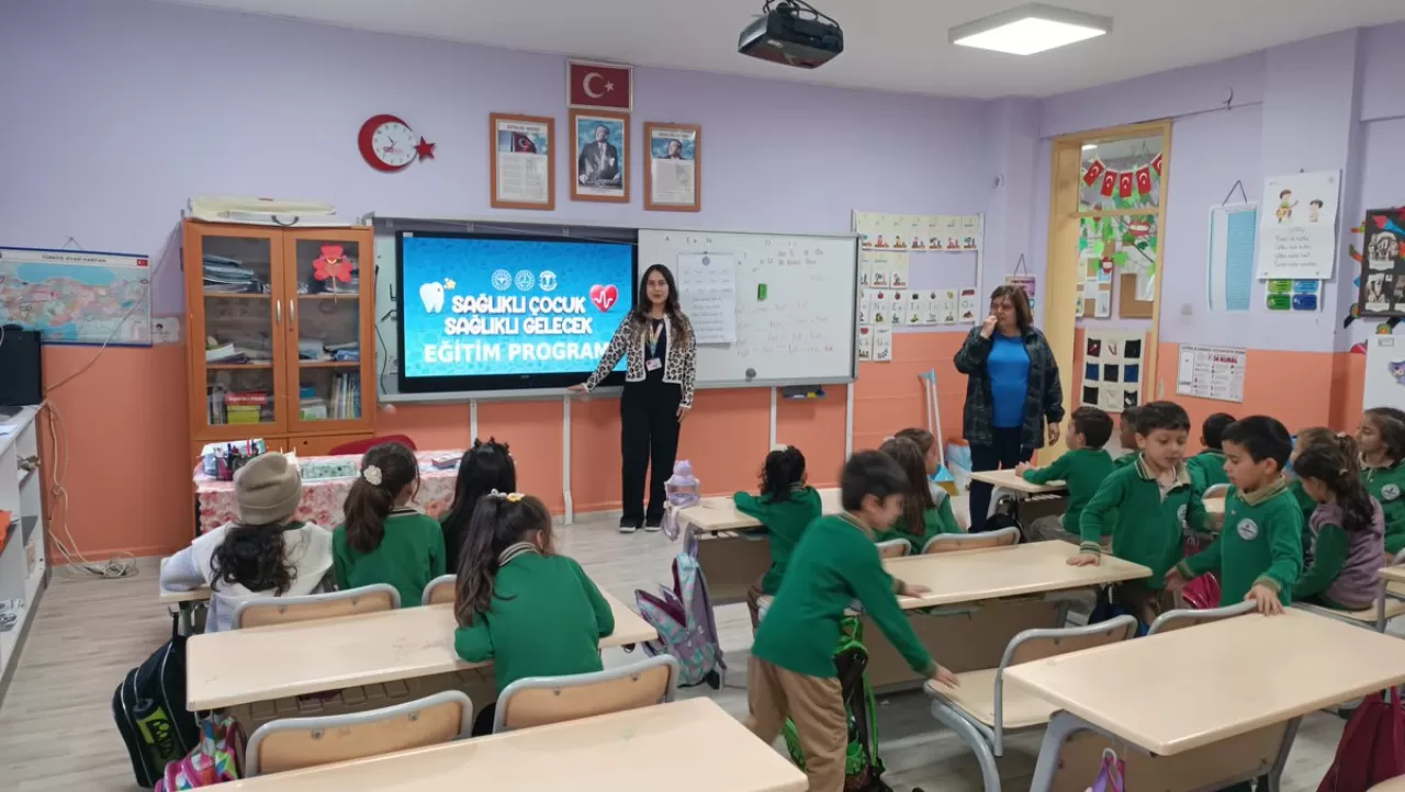 Baklan'da Öğrencilere Sağlıklı Yaşam ve Afet Bilinci Eğitimi Verildi