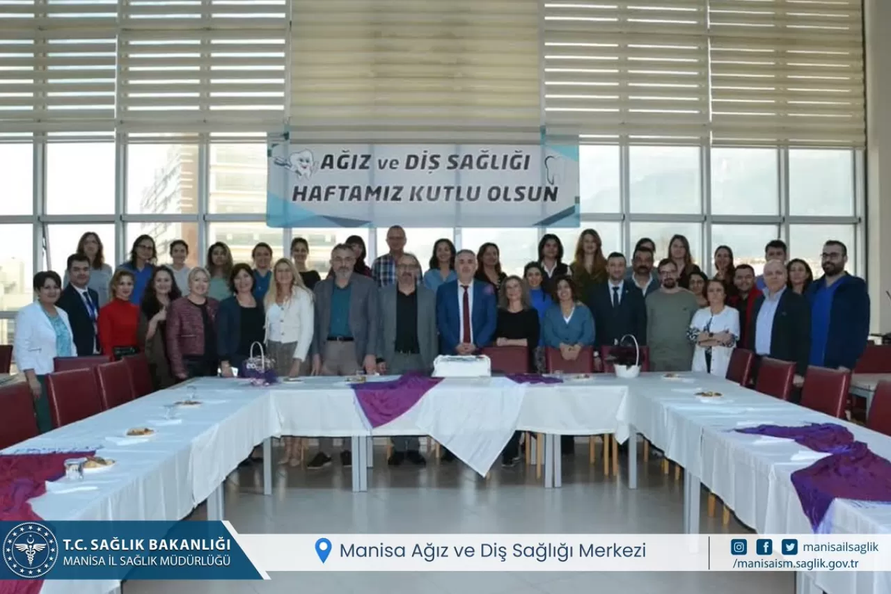 Manisa'da Ağız ve Diş Sağlığı Haftası Etkinliklerle Kutlandı