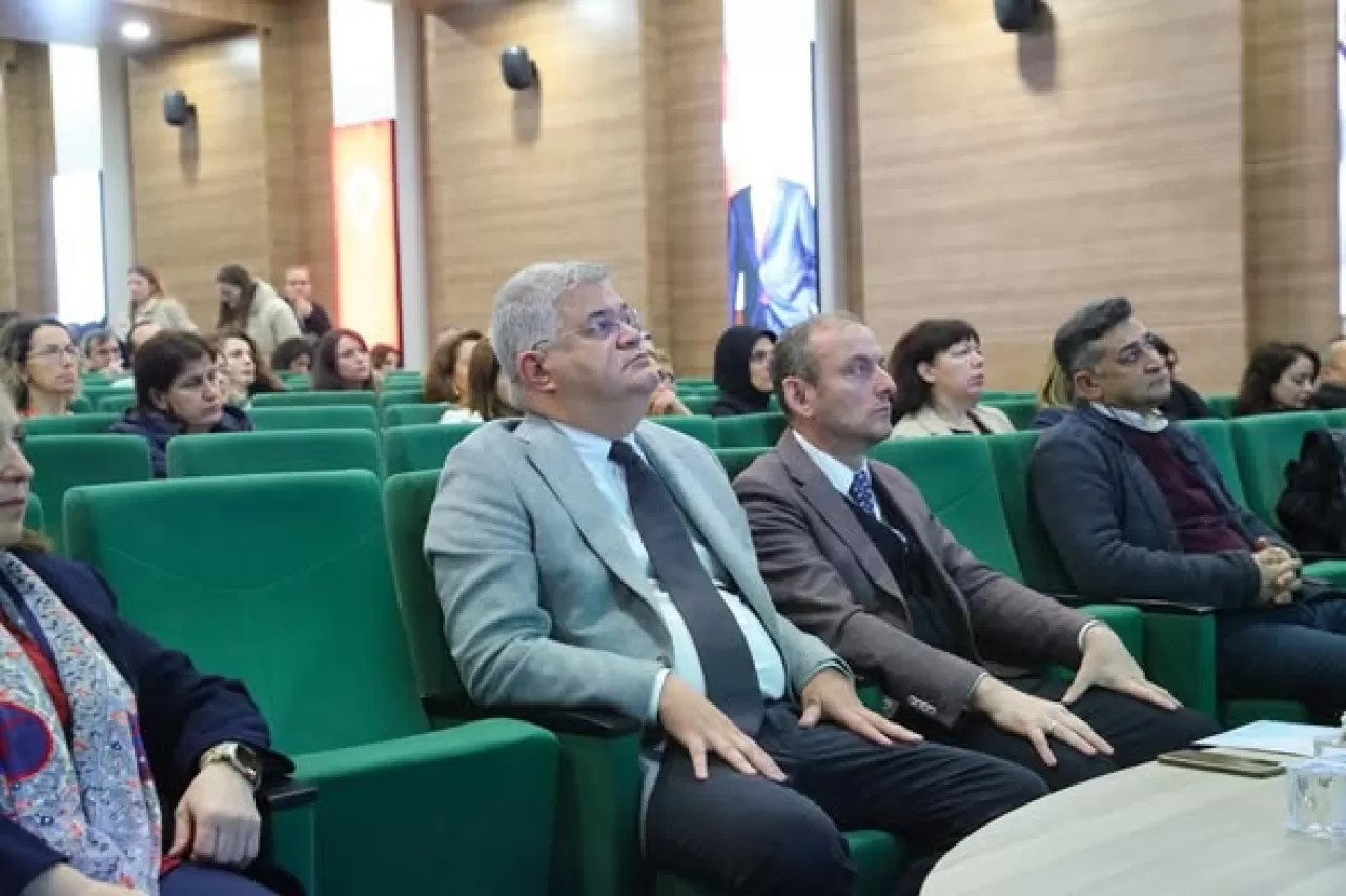 Ankara'da Kuduz Hastalığı ve Riskli Temas Konusunda Eğitim Programı Düzenlendi