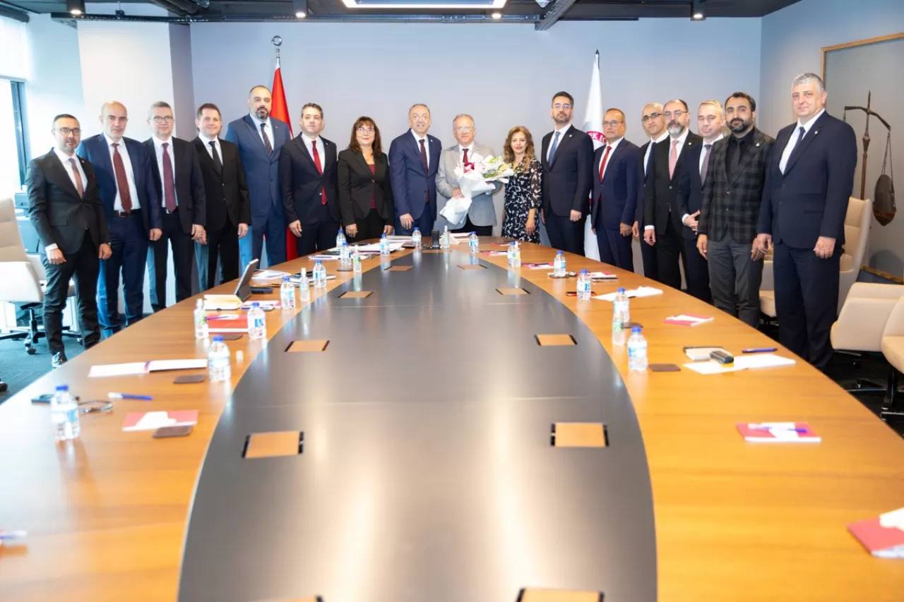 Türk Eczacıları Birliği 45. Dönem Merkez Heyeti ve Denetleme Kurulu Görev Dağılımı Açıklandı