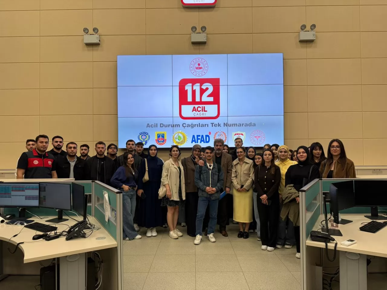 Giresun Üniversitesi Öğrencileri 112 Acil Çağrı Merkezi'ni Ziyaret Etti