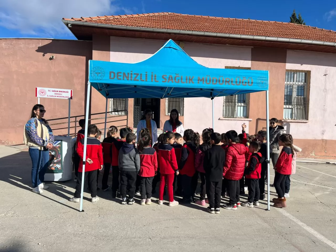 Denizli'de İlkokul Öğrencilerine Yönelik Kapsamlı Sağlık Eğitimi