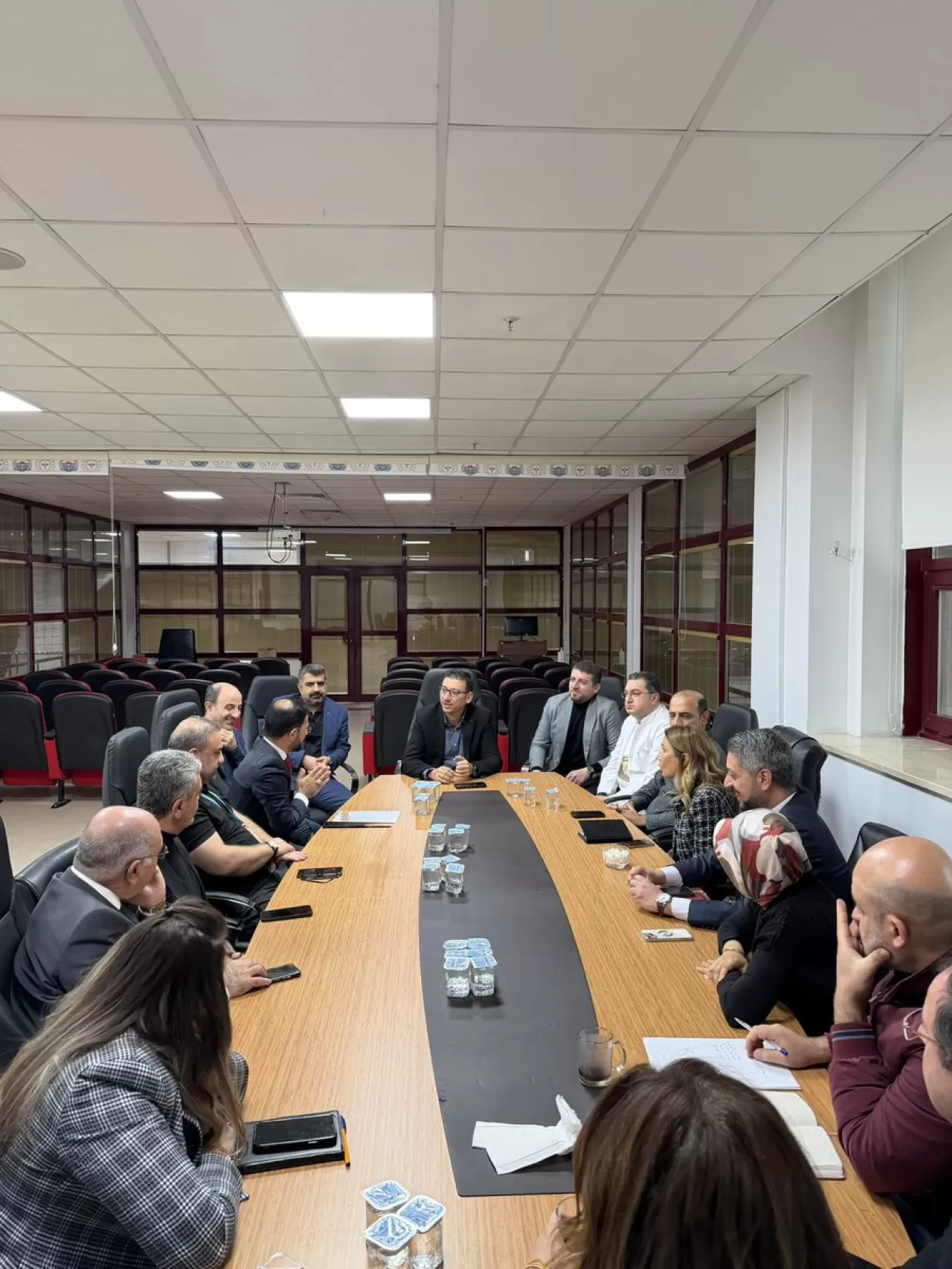 Diyarbakır SBÜ Gazi Yaşargil Eğitim ve Araştırma Hastanesi'nde Haftalık İdari Toplantı Yapıldı