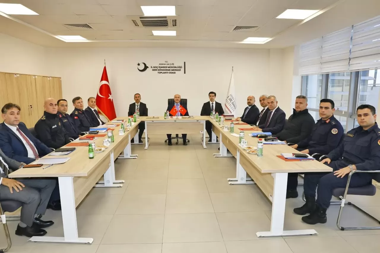 Adana Valisi Köşger, Geri Gönderme Merkezi'nde İncelemelerde Bulundu