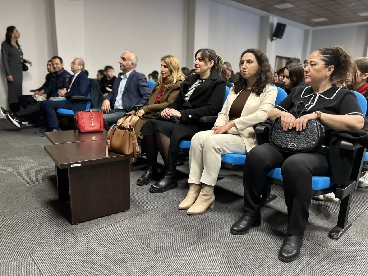 Çanakkale'de Öğrencilere Sağlıklı Beslenme ve Diş Sağlığı Eğitimi