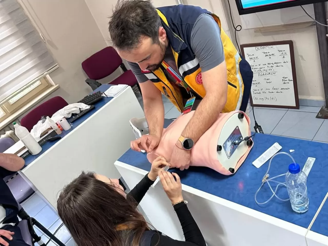 Bartın'da 112 Çalışanlarına Travma İleri Yaşam Desteği Eğitimi