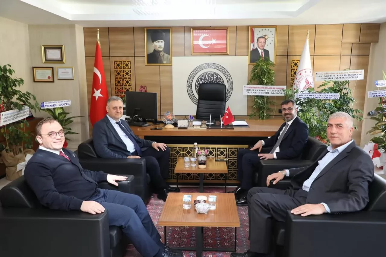 Bitlis Belediye Başkanı Tanğlay'dan İl Sağlık Müdürü Ergene'ye Hayırlı Olsun Ziyareti